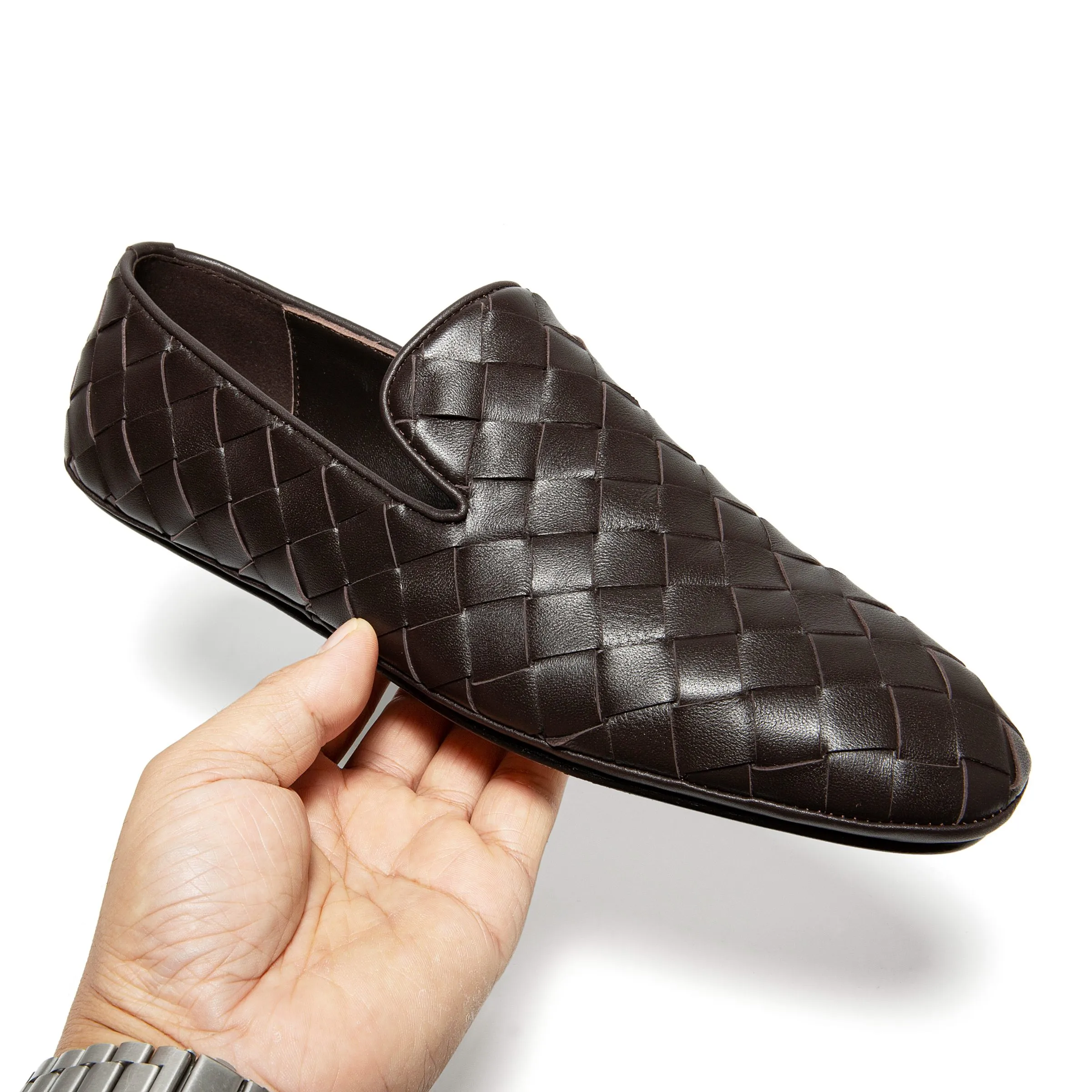 [BV] Top P: 760💰Size for couples: Female 35-39 Male 39--44 (Female 40. Male 38.45.46.47 customization is not returnable) [Note‼ ️] Add 💰 to size 46, add 💰 to size 47. Bottega Veneta's 2025 autumn counter synchronized genuine leather outsole classic woven half-drag couple model Bottega Veneta square toe flat shoes, imported mixed sheepskin, imported sheep! Leather outsole! [Rose][Rose]! Purely hand-woven and operated, the original board is reproduced one-to-one! quality assurance!
